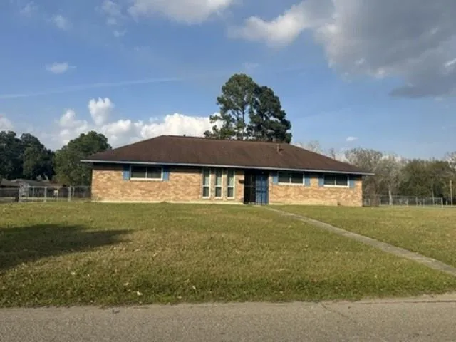 $170,700 | 6127 Glen Oaks Drive, Baton Rouge, LA 70811