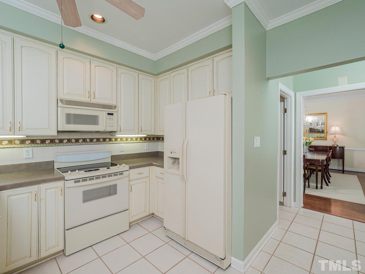 3701 Holly Lane, Unit 302 Raleigh, NC 27612 - Photo 13 of 30