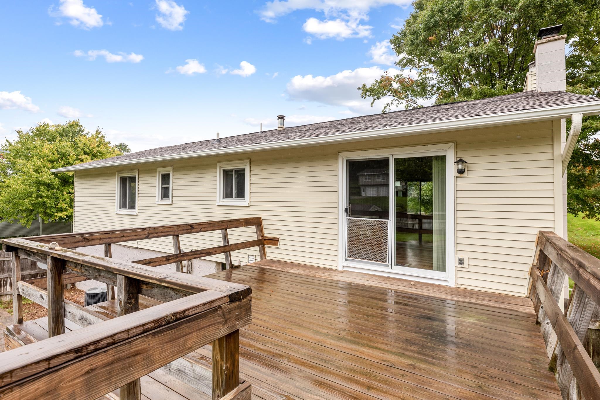 2721 Blue Ridge Lane Traverse City, MI 49685 - Photo 12 of 47 1915695-11.JPG