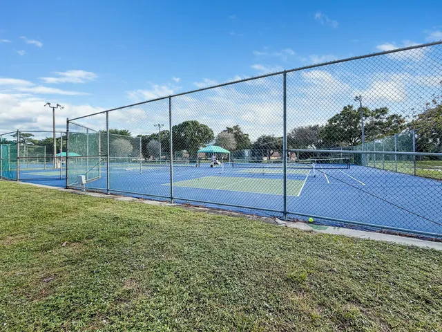 a view of a tennis court