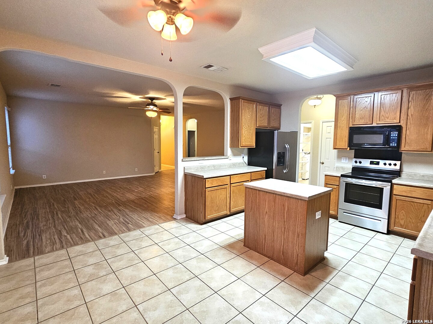 300 Eagle Flight Cibolo, TX 78108 - Photo 5 of 29