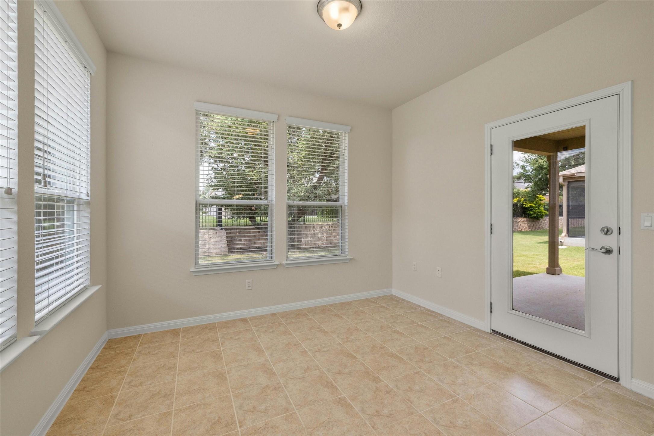 203 Longview Lane Georgetown, TX 78633 - Photo 16 of 37 an empty room with windows