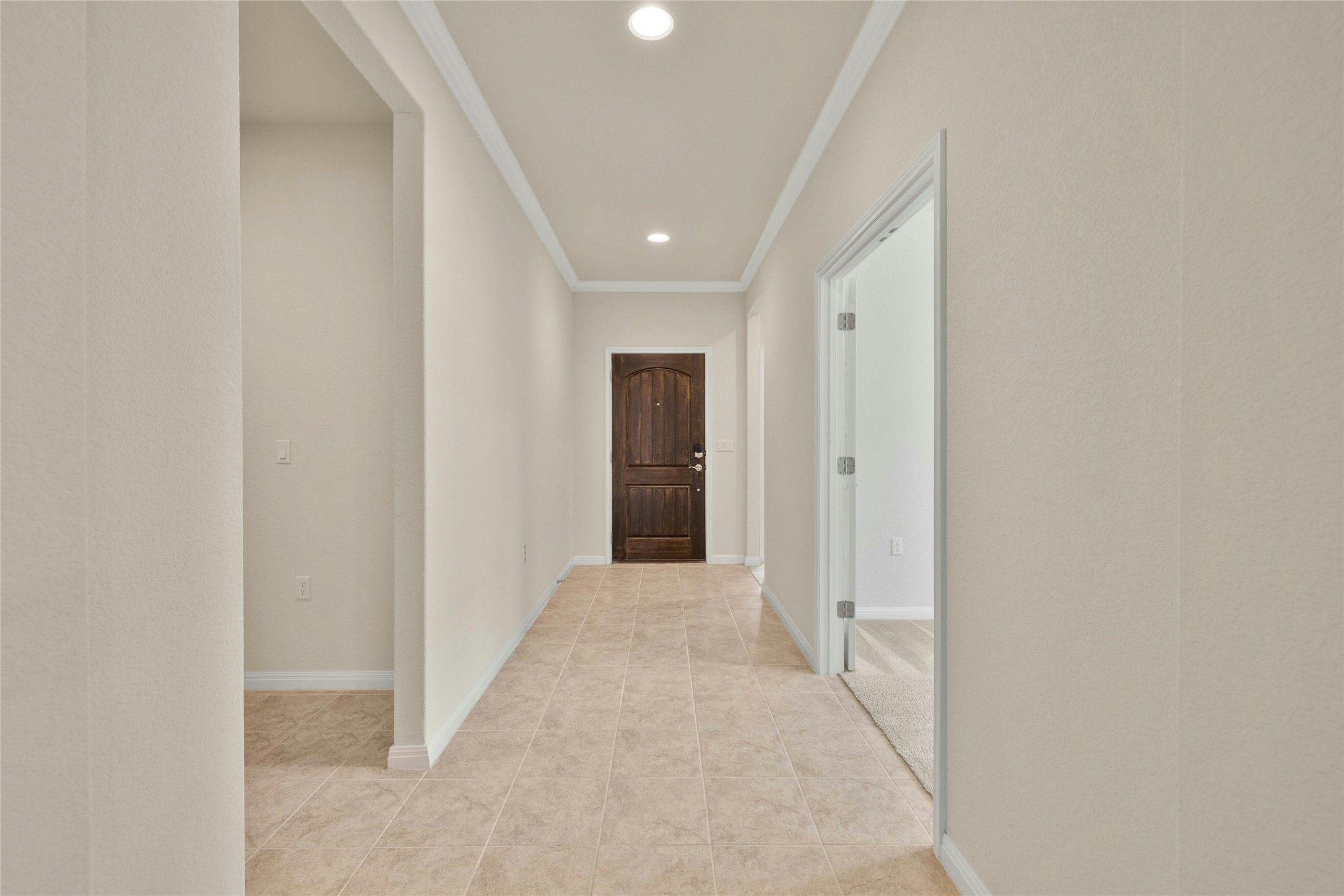 203 Longview Lane Georgetown, TX 78633 - Photo 17 of 37 a view of a hallway