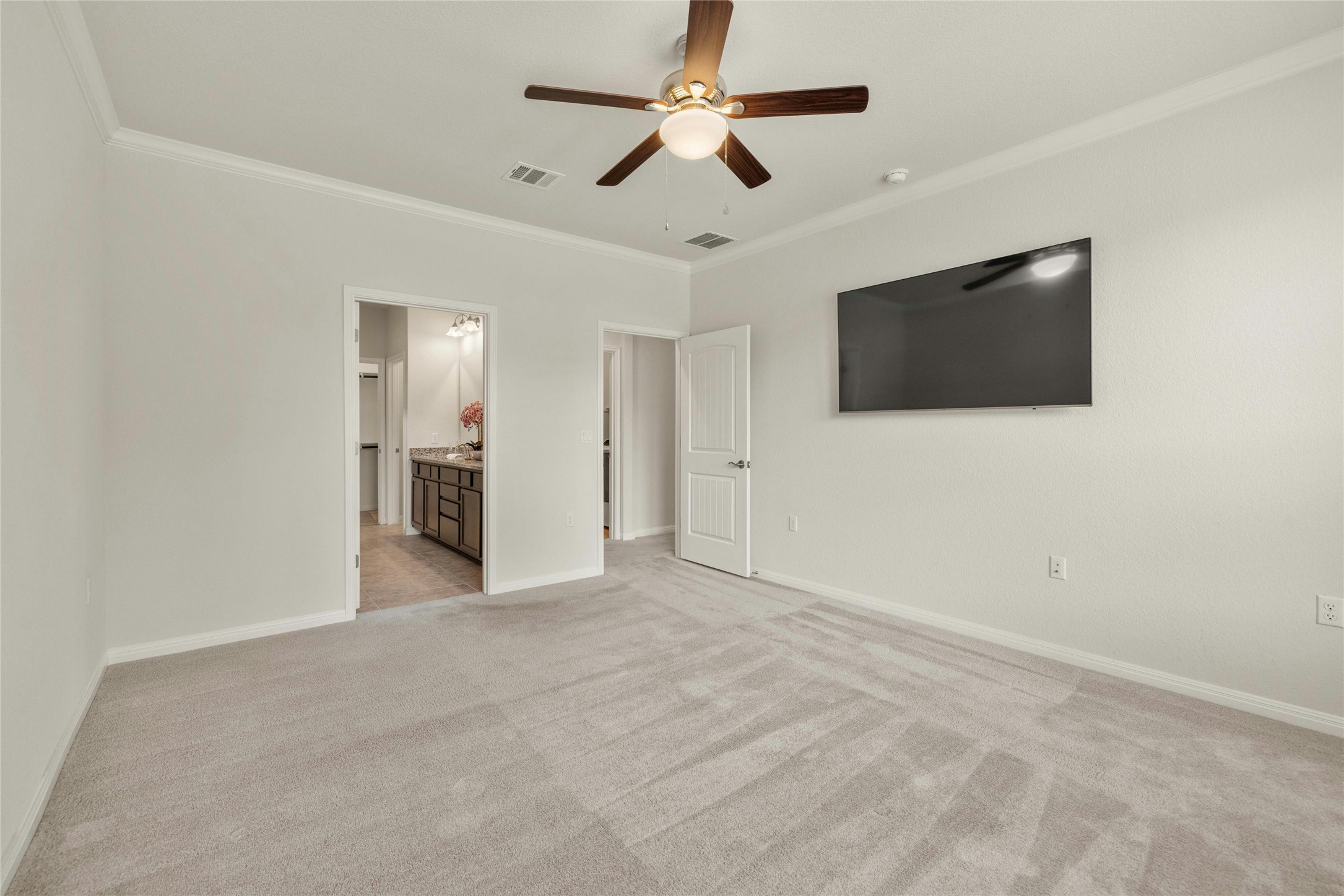 203 Longview Lane Georgetown, TX 78633 - Photo 23 of 37 a view of a livingroom with a flat screen tv