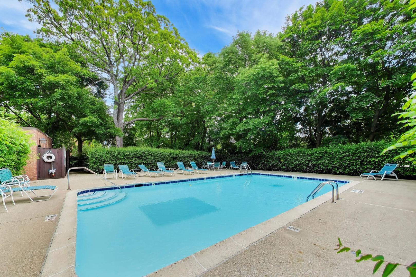 1066 Shermer Road, Unit 20 Northbrook, IL 60062 - Photo 26 of 27