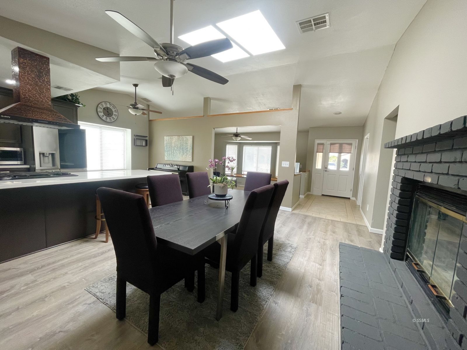 208 Chambers Street Ridgecrest, CA 93555 - Photo 12 of 29