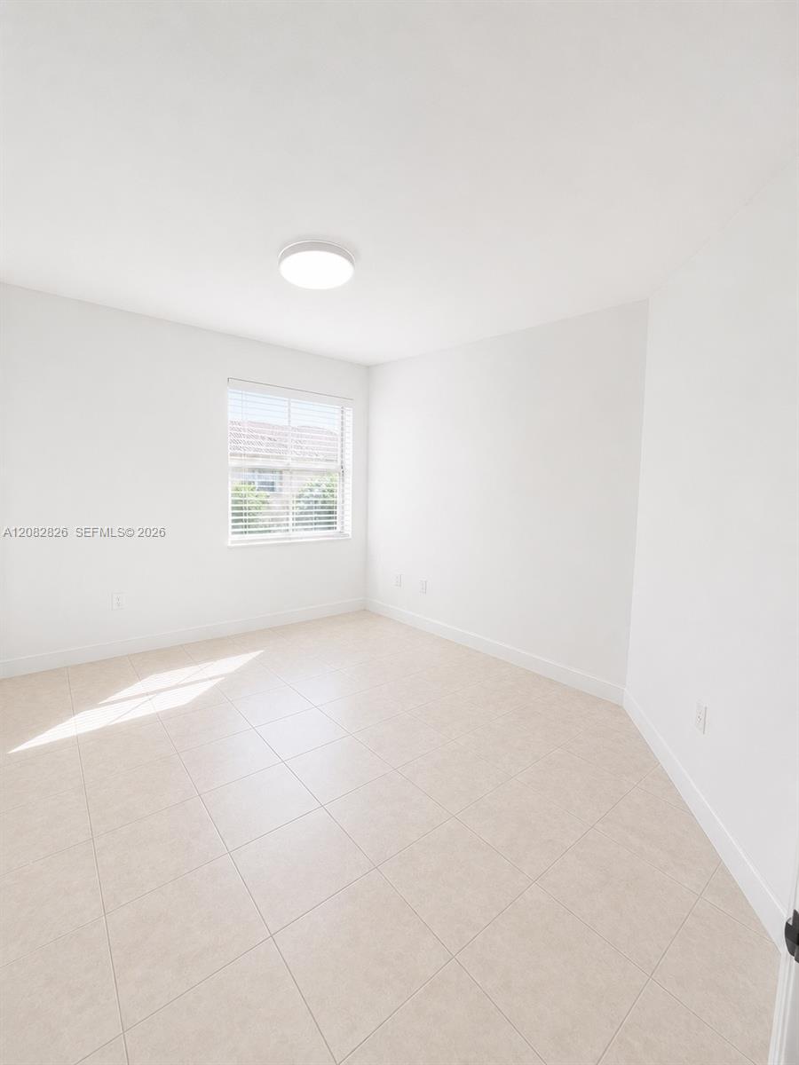 1570 Northeast 33rd Road, Unit 10311 Homestead, FL 33033 - Photo 6 of 11 Gallery Image 6