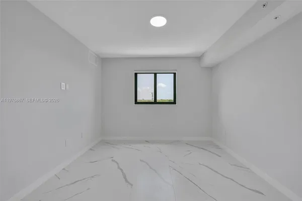 $2,861 | 840 Northeast 130th Street, Unit 211, North Miami, FL 33161