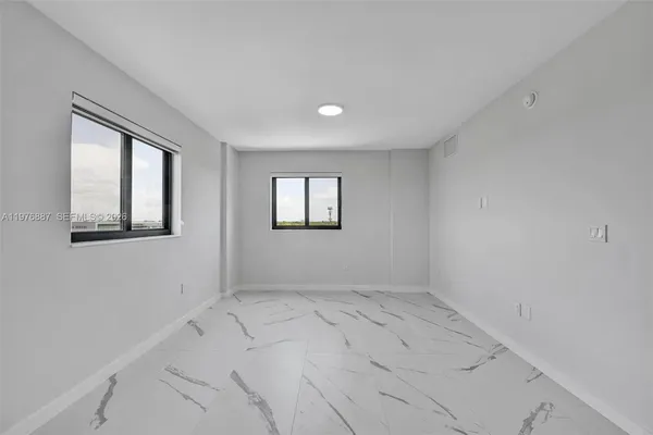 $2,861 | 840 Northeast 130th Street, Unit 211, North Miami, FL 33161