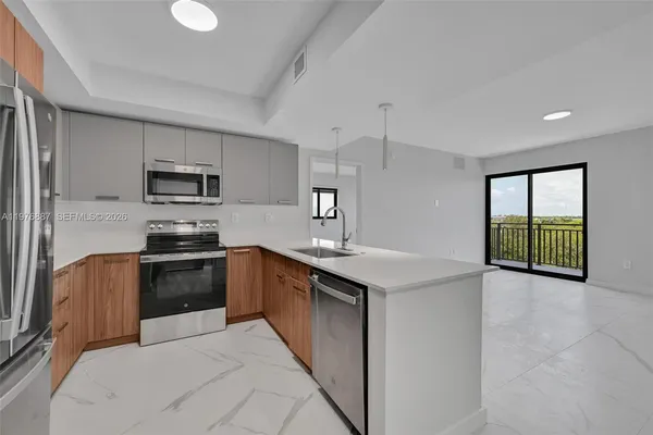 $2,861 | 840 Northeast 130th Street, Unit 211, North Miami, FL 33161
