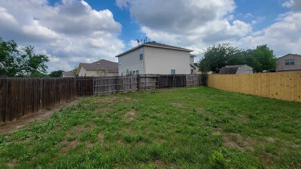$2,000 | 1216 Shadow Creek Boulevard, Buda, TX 78610