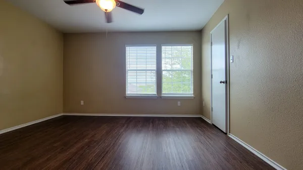 $2,000 | 1216 Shadow Creek Boulevard, Buda, TX 78610