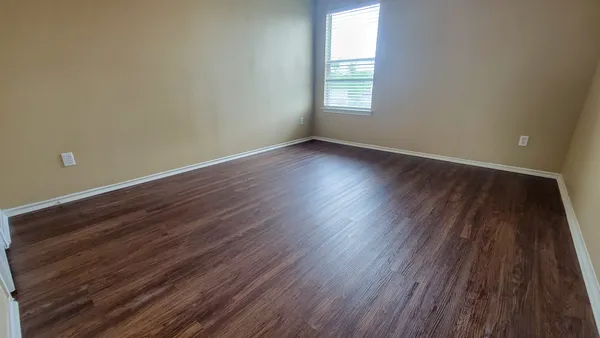 $2,000 | 1216 Shadow Creek Boulevard, Buda, TX 78610