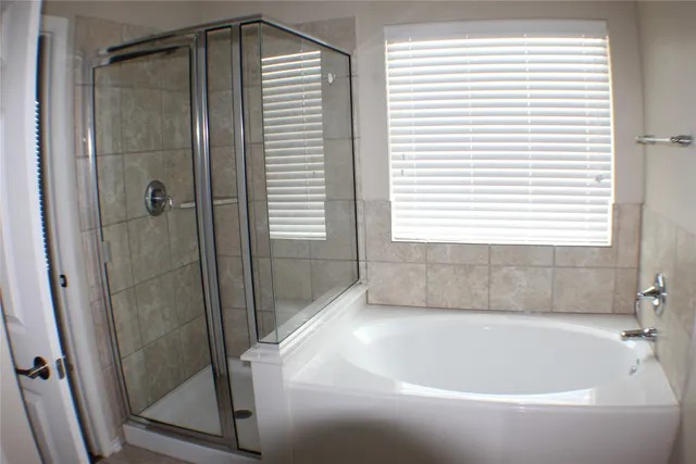 $2,100 | 6431 Densberry Lane, Katy, TX 77494