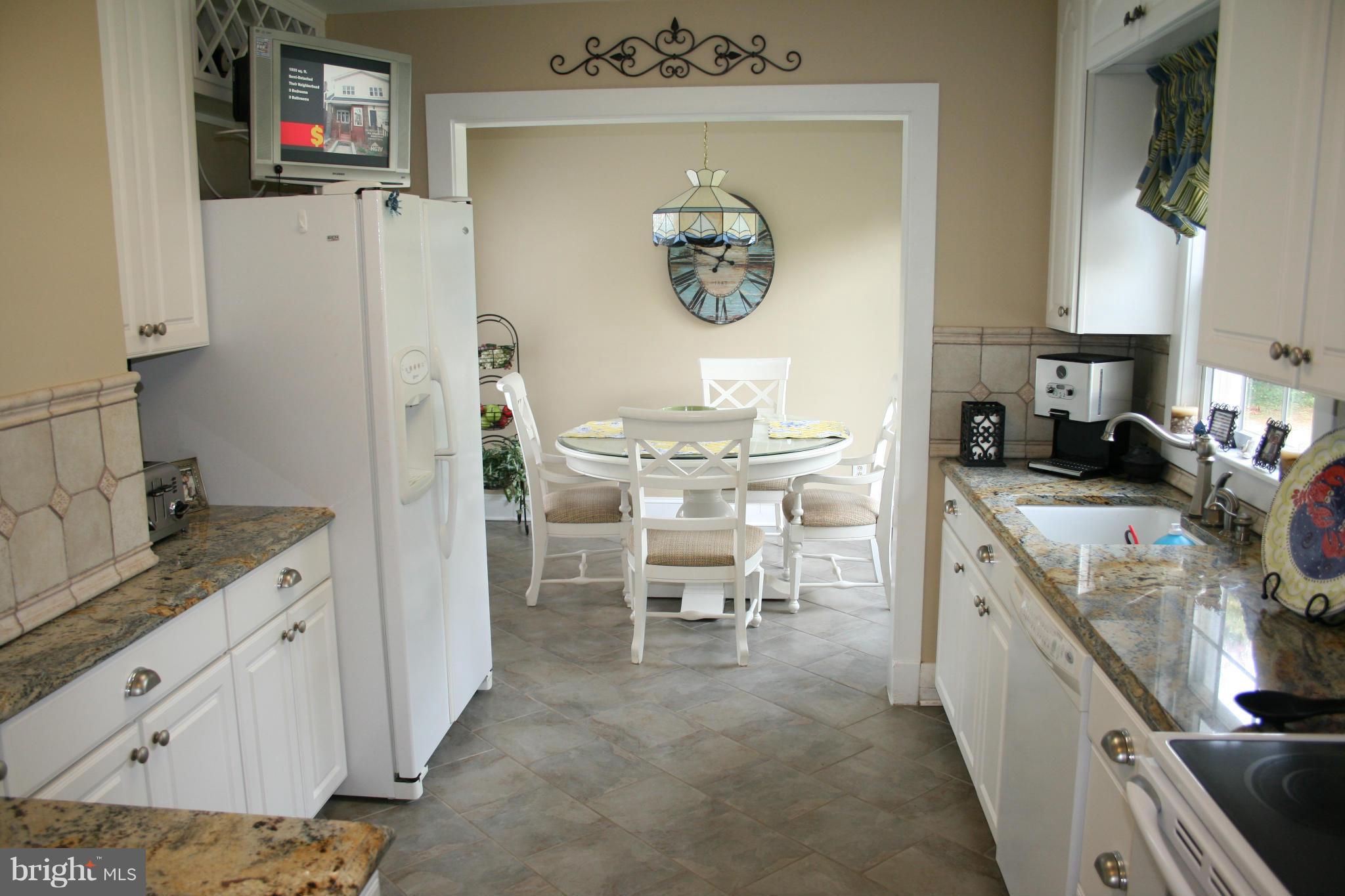 141 South Winchester Road Annapolis, MD 21409 - Photo 11 of 27 Kitchen