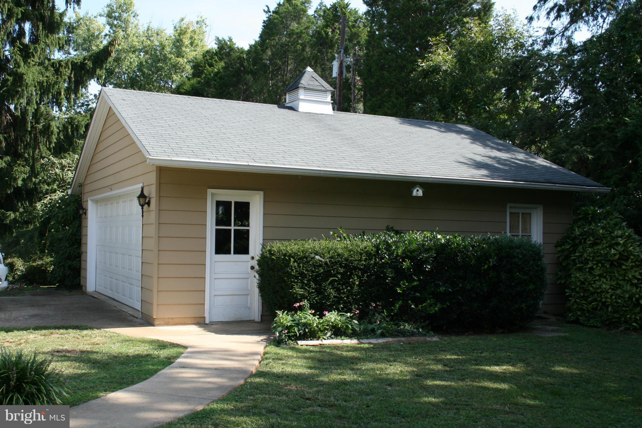 141 South Winchester Road Annapolis, MD 21409 - Photo 21 of 27 Detached Garage
