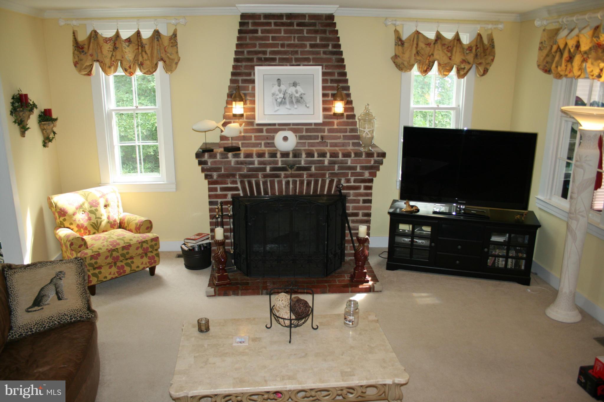 141 South Winchester Road Annapolis, MD 21409 - Photo 5 of 27 Family Room