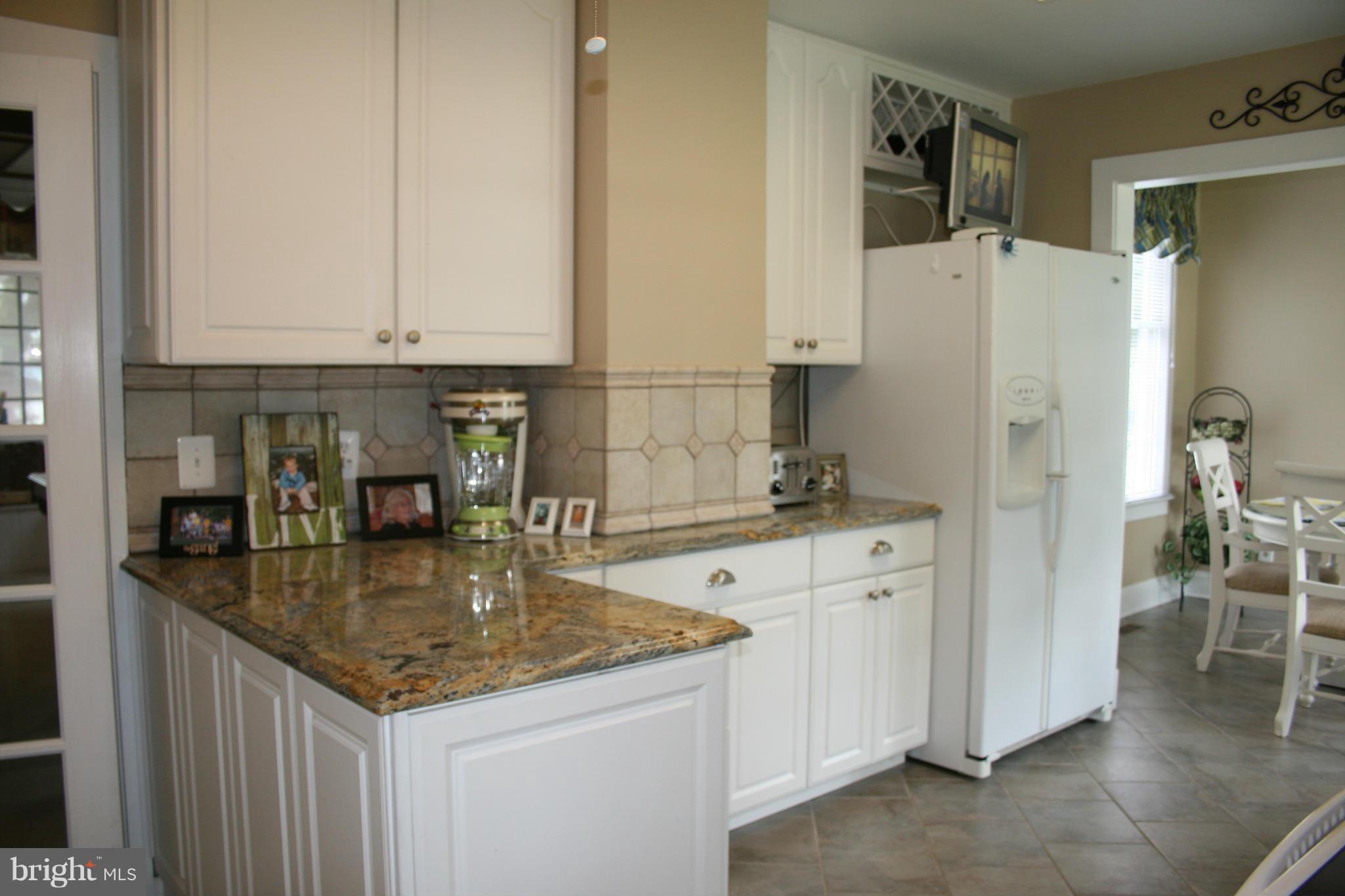141 South Winchester Road Annapolis, MD 21409 - Photo 9 of 27 Kitchen