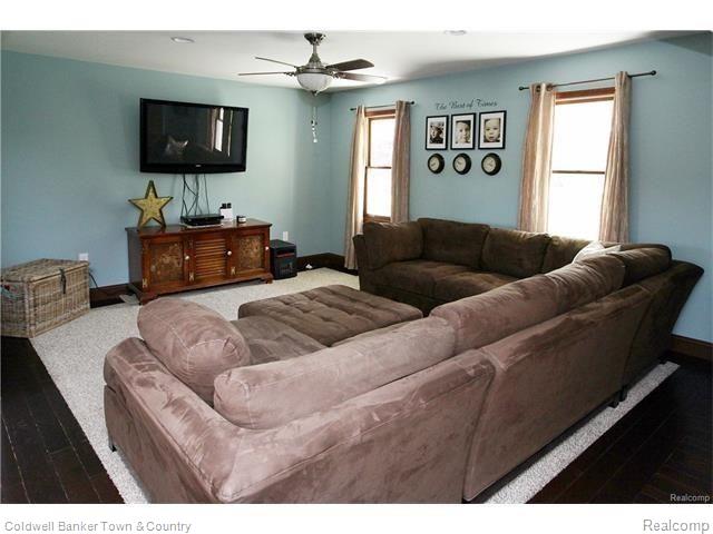 6386 Hartland Road Fenton, MI 48430 - Photo 19 of 51