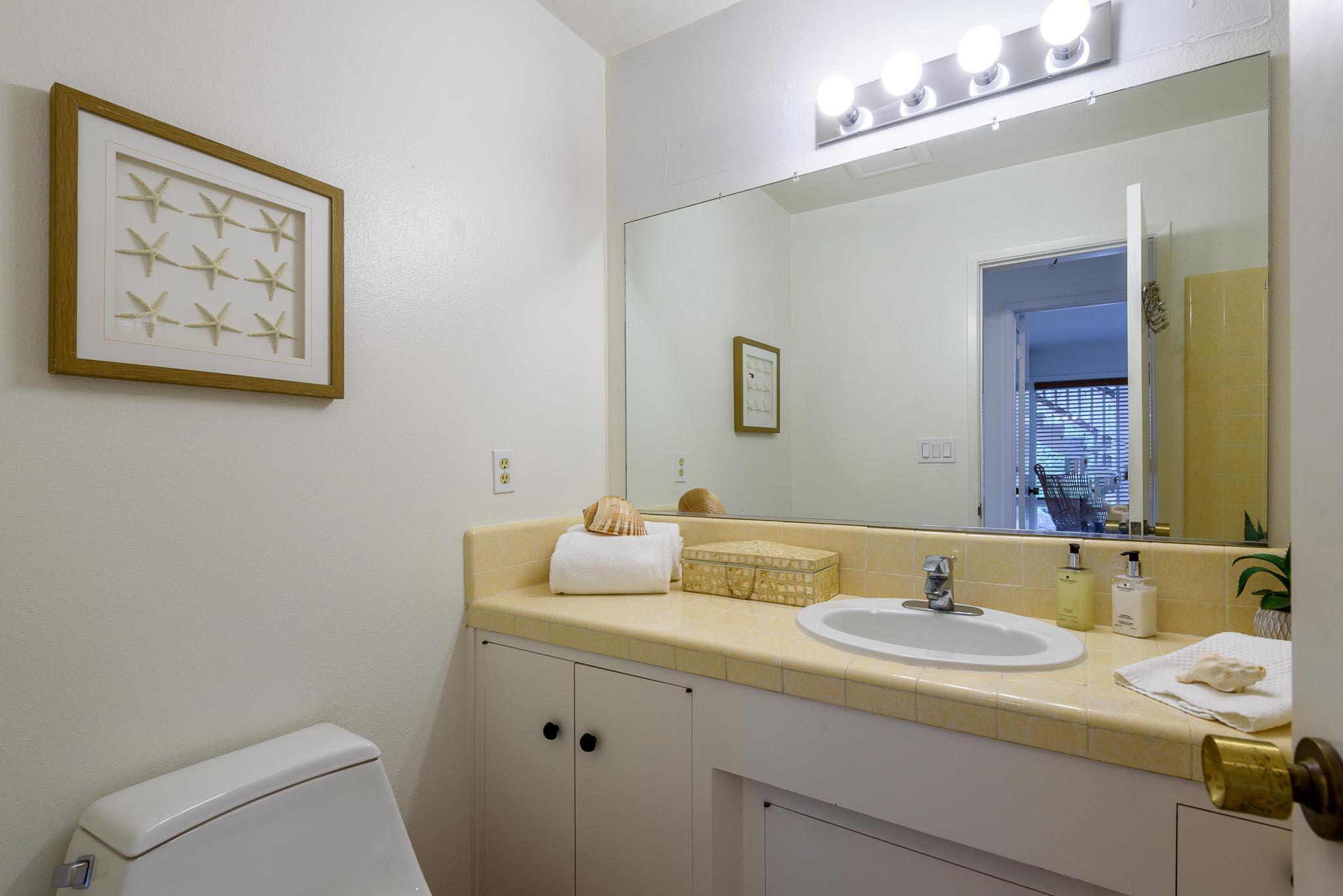 2109 Mt Calvary Road Santa Barbara, CA 93105 - Photo 18 of 33 BathRoom
