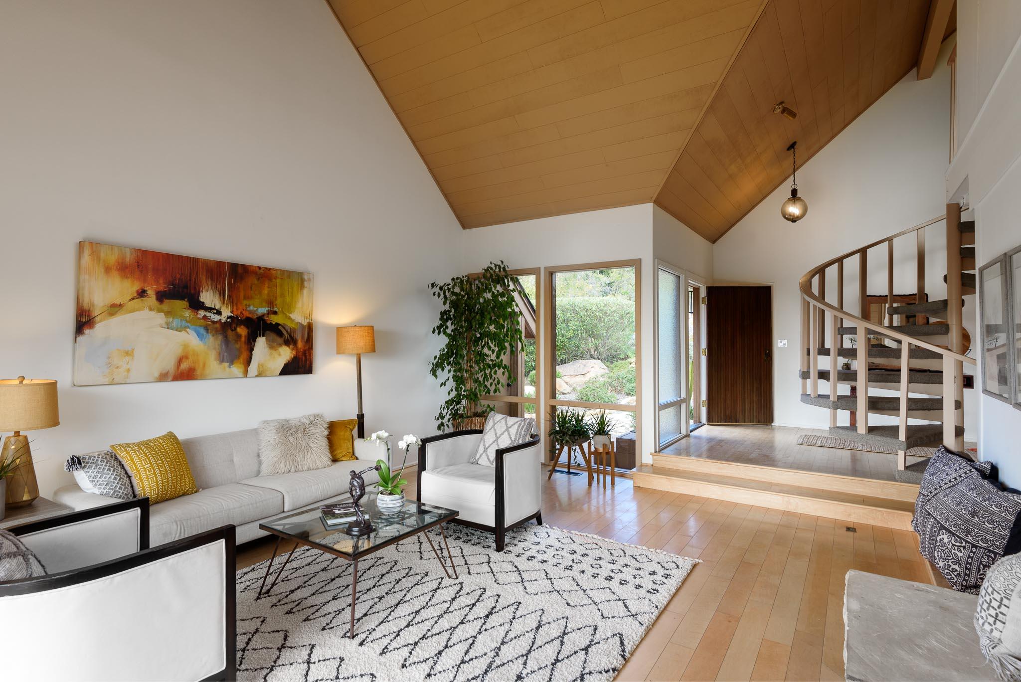 2109 Mt Calvary Road Santa Barbara, CA 93105 - Photo 3 of 33 LivingRoom2