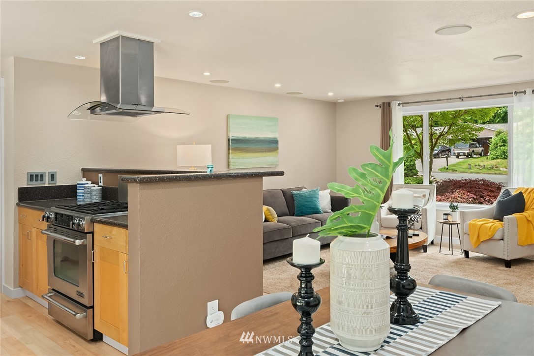 12404 177th Place Southeast Renton, WA 98059 - Photo 11 of 26