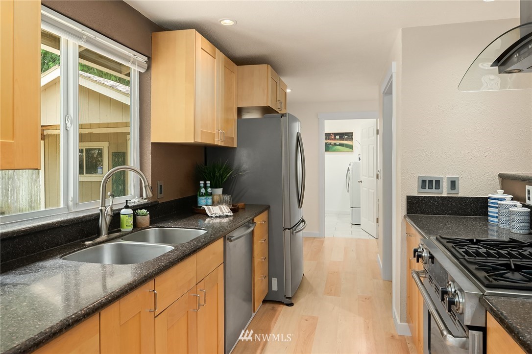 12404 177th Place Southeast Renton, WA 98059 - Photo 12 of 26