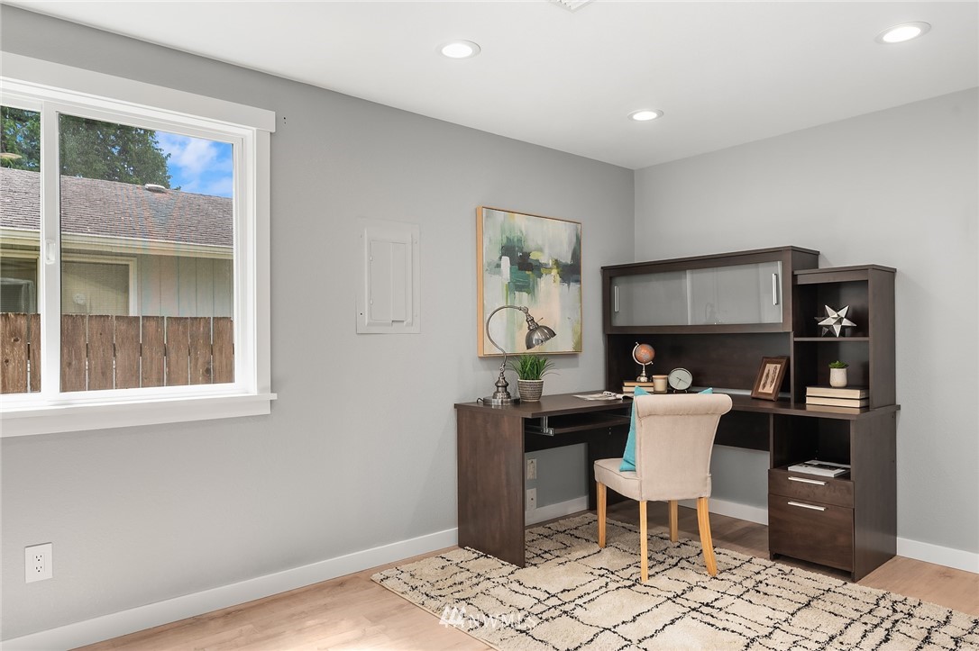 12404 177th Place Southeast Renton, WA 98059 - Photo 16 of 26
