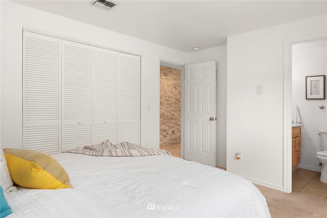 12404 177th Place Southeast Renton, WA 98059 - Photo 21 of 26