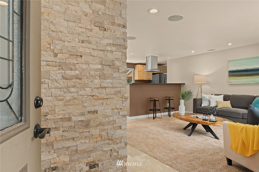 12404 177th Place Southeast Renton, WA 98059 - Photo 4 of 26
