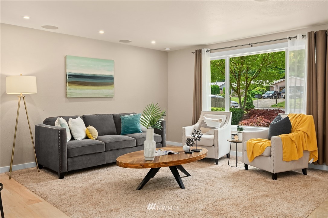 12404 177th Place Southeast Renton, WA 98059 - Photo 6 of 26