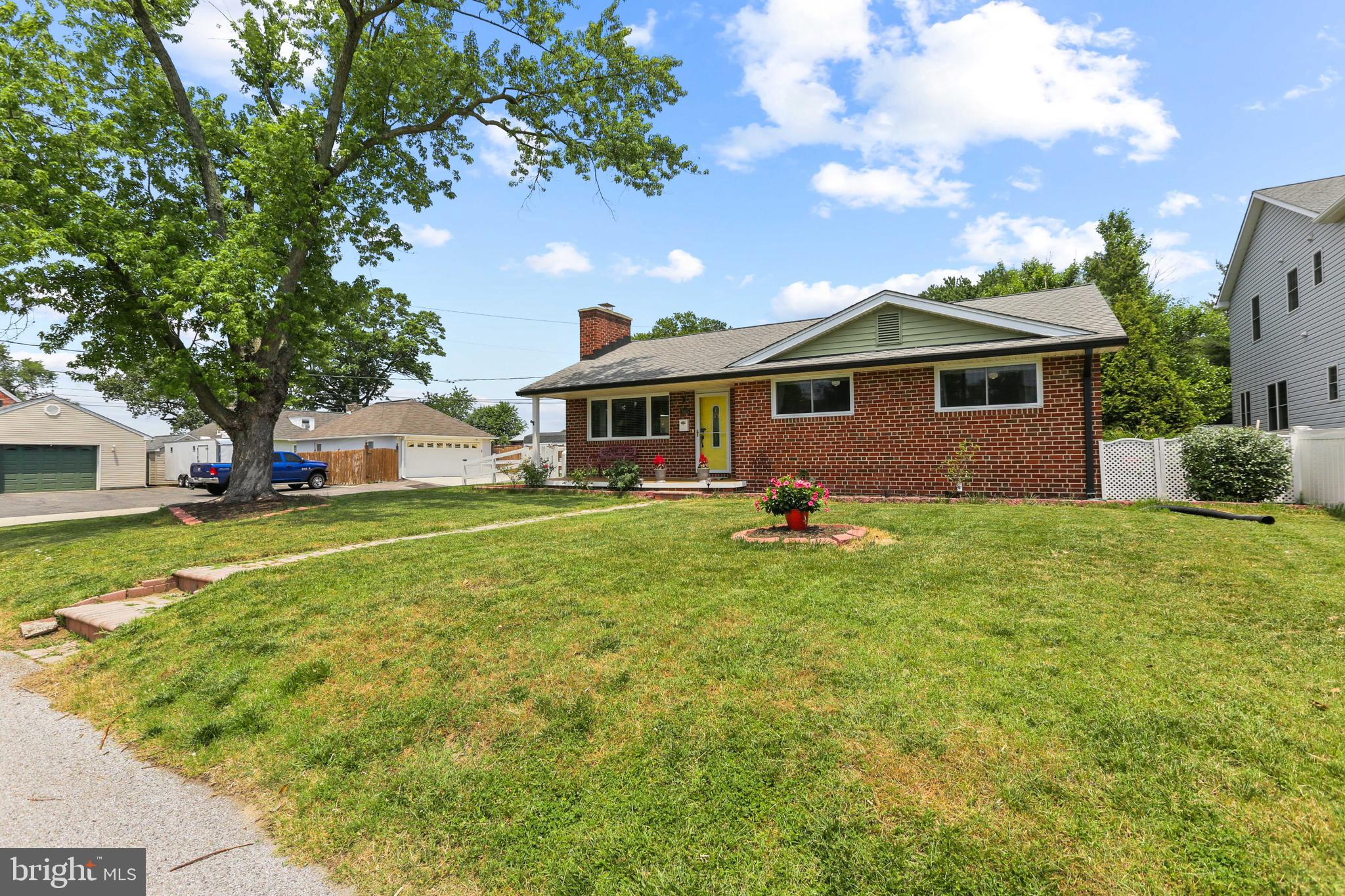 8425 Garden Road Pasadena, MD 21122 - Photo 2 of 36 Front Exterior