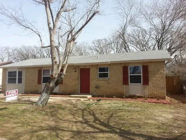 $1,725 | 4412 Central Lane, Balch Springs, TX 75180