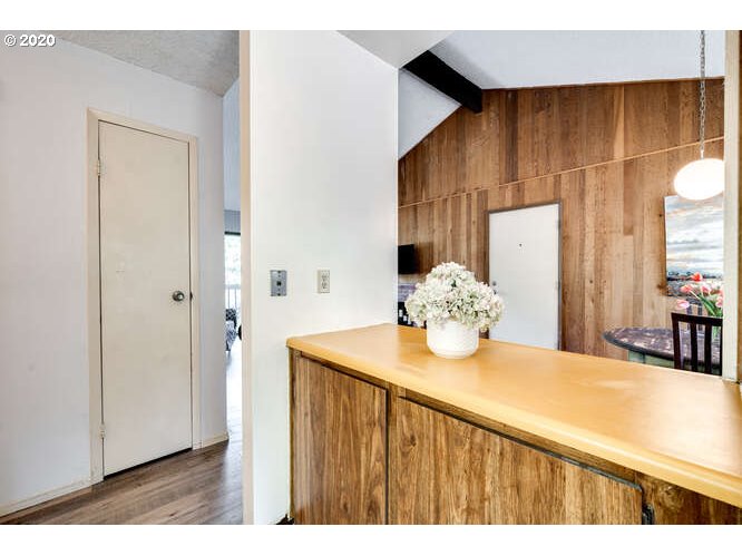 7546 Southwest Barnes Road, Unit B Portland, OR 97225 - Photo 15 of 32 Gallery Image 15