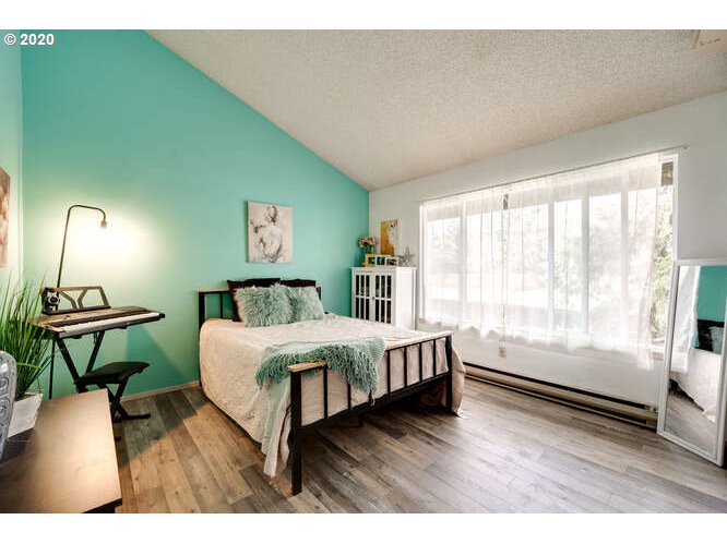 7546 Southwest Barnes Road, Unit B Portland, OR 97225 - Photo 19 of 32 Gallery Image 19