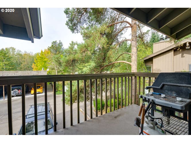 7546 Southwest Barnes Road, Unit B Portland, OR 97225 - Photo 24 of 32 Gallery Image 24