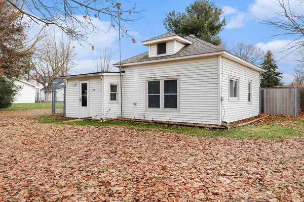 $122,000 | 206 Burr Oak Street, Mendon, MI 49072