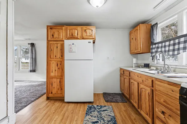 $122,000 | 206 Burr Oak Street, Mendon, MI 49072