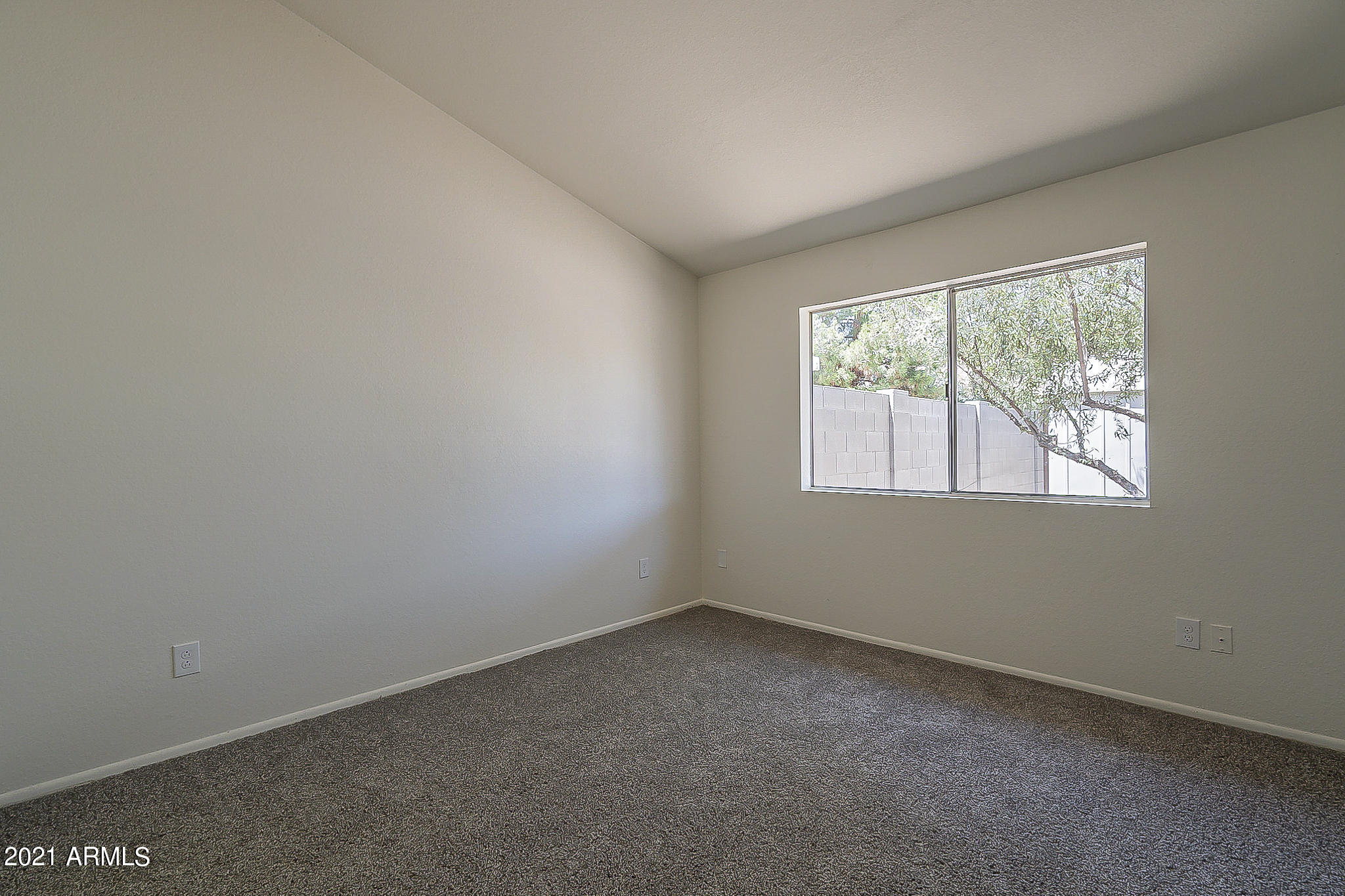 1854 East Grandview Road Phoenix, AZ 85022 - Photo 15 of 25 Grandview-17
