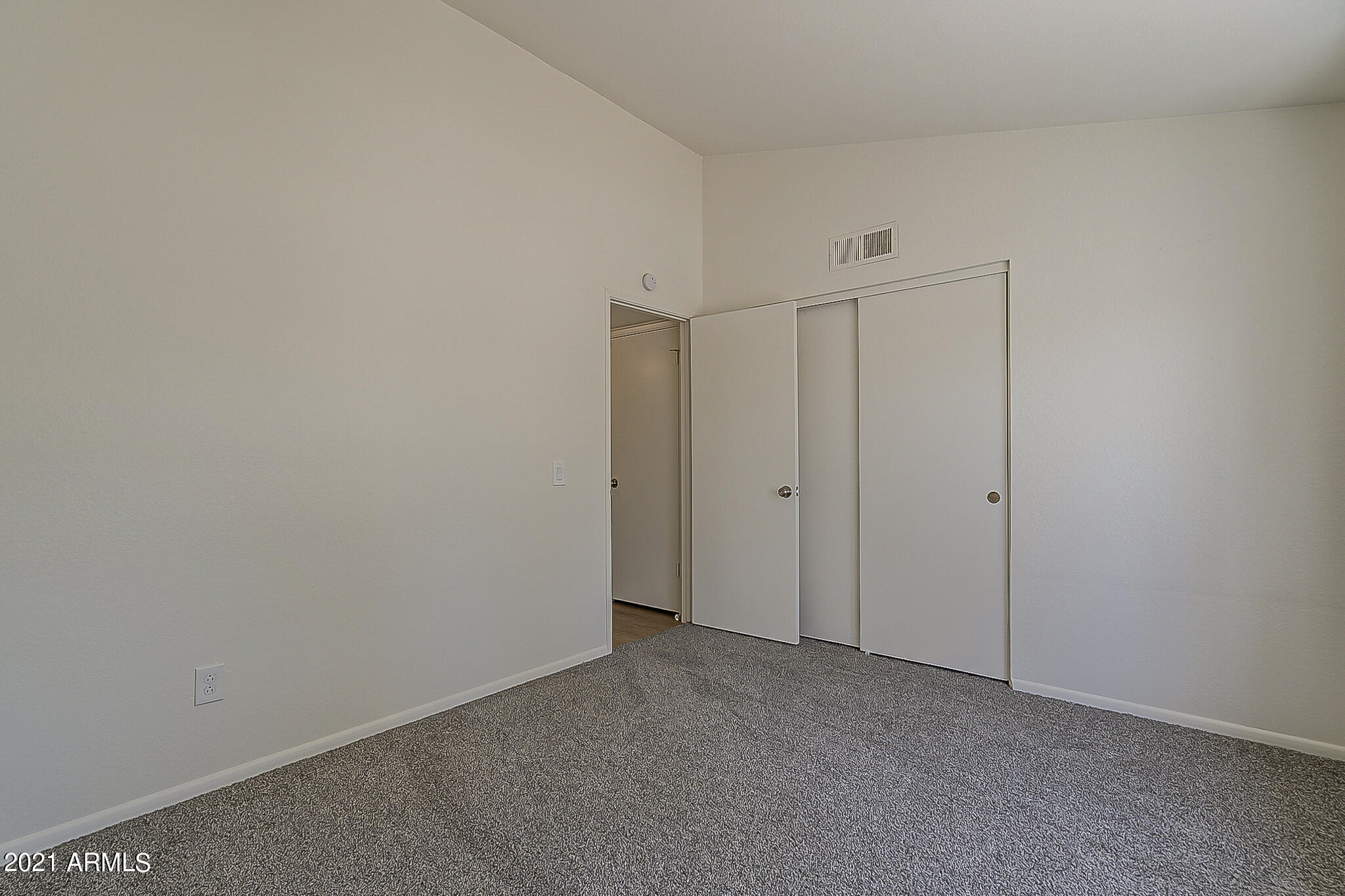 1854 East Grandview Road Phoenix, AZ 85022 - Photo 22 of 25 Grandview-24