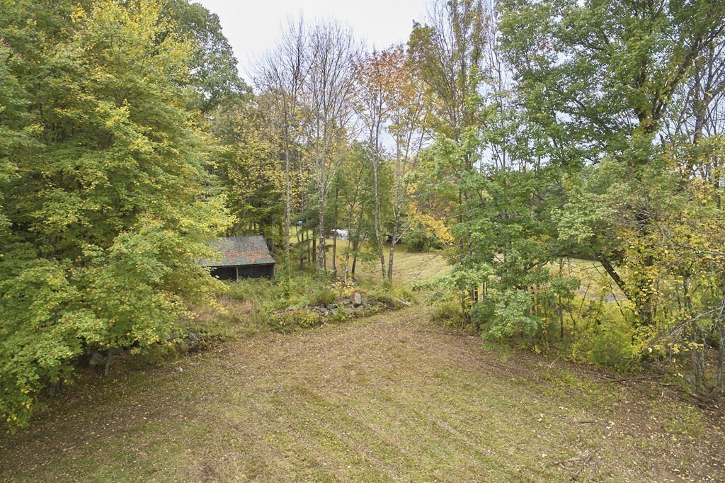 26 South Road Sturbridge, MA 01566 - Photo 3 of 25