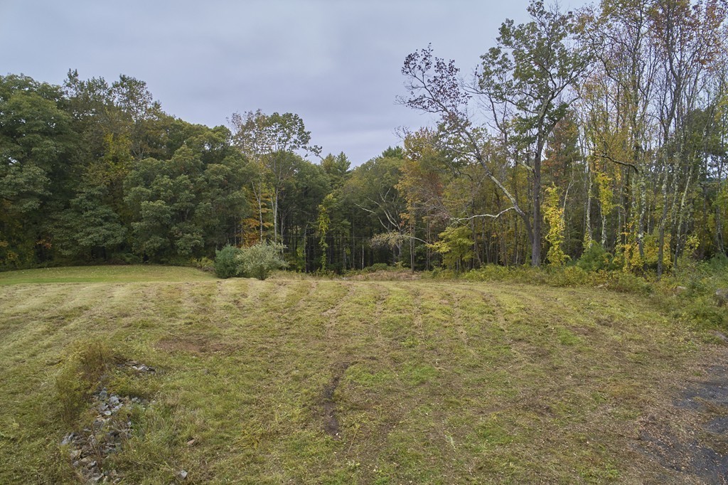 26 South Road Sturbridge, MA 01566 - Photo 6 of 25