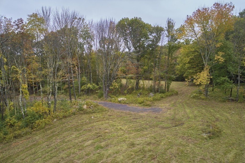 26 South Road Sturbridge, MA 01566 - Photo 7 of 25