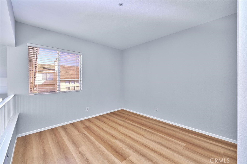 5280 Melbourne Place Riverside, CA 92508 - Photo 32 of 59 a view of empty room with window