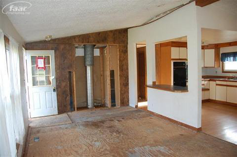10550 Lehring Road Byron, MI 48418 - Photo 6 of 13 20125449-5.JPG