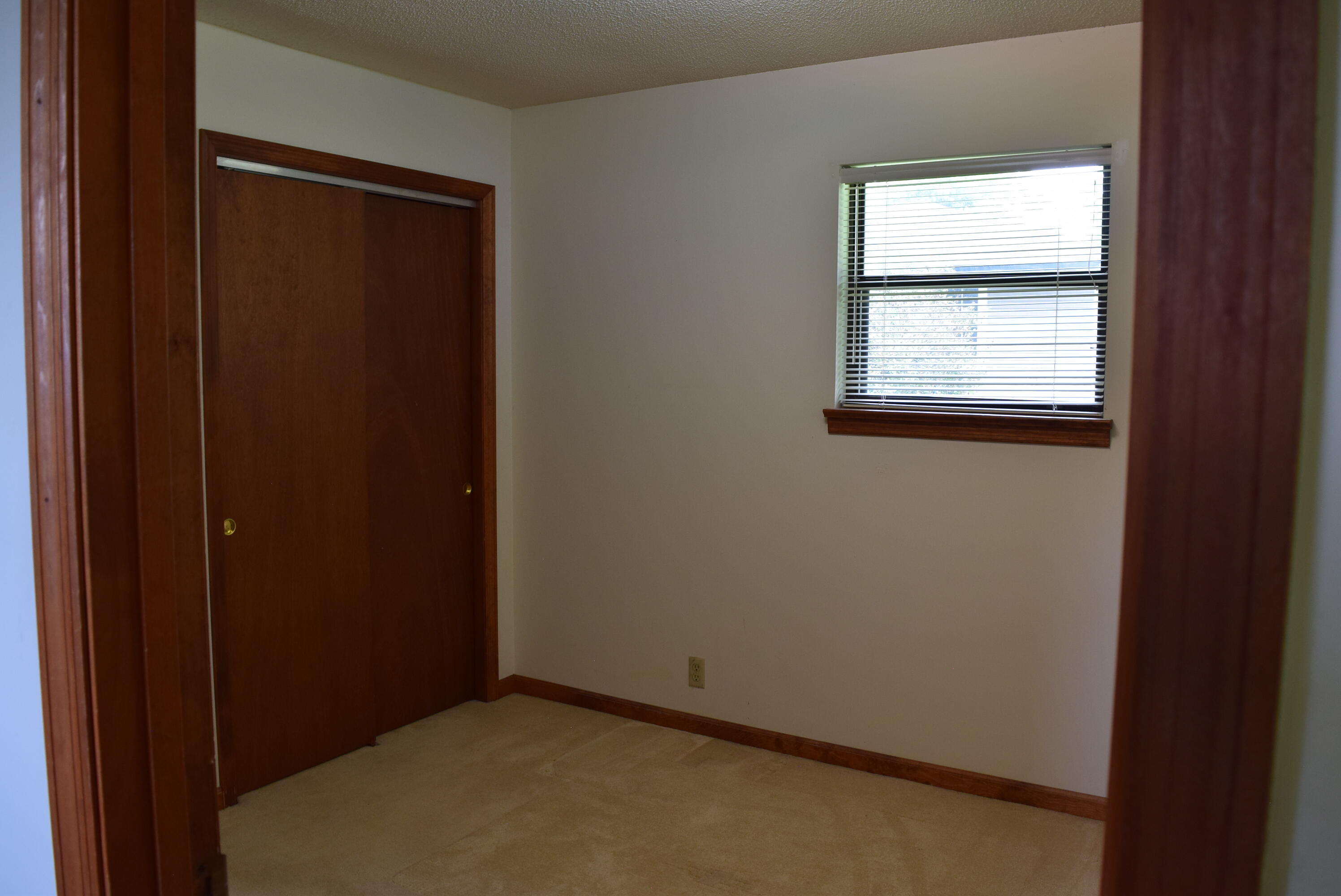 725 Dietz Road Ringgold, GA 30736 - Photo 13 of 29 DSC_0027