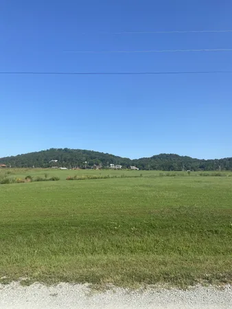 $50,000 | 390 Duck Blind Road, Clifton, TN 38425