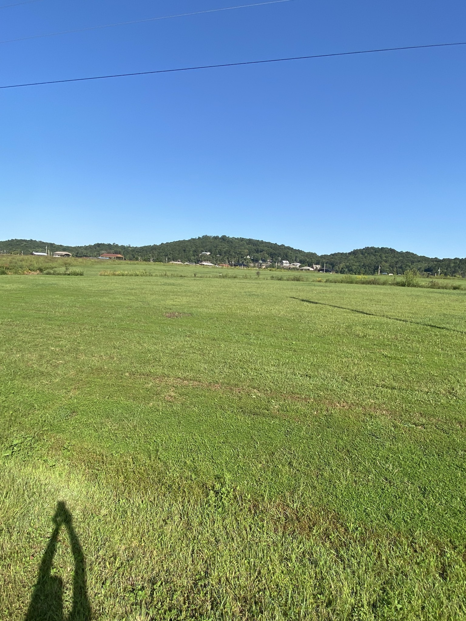 390 Duck Blind Road Clifton, TN 38425 - Photo 7 of 14 a view of an ocean from a mountain