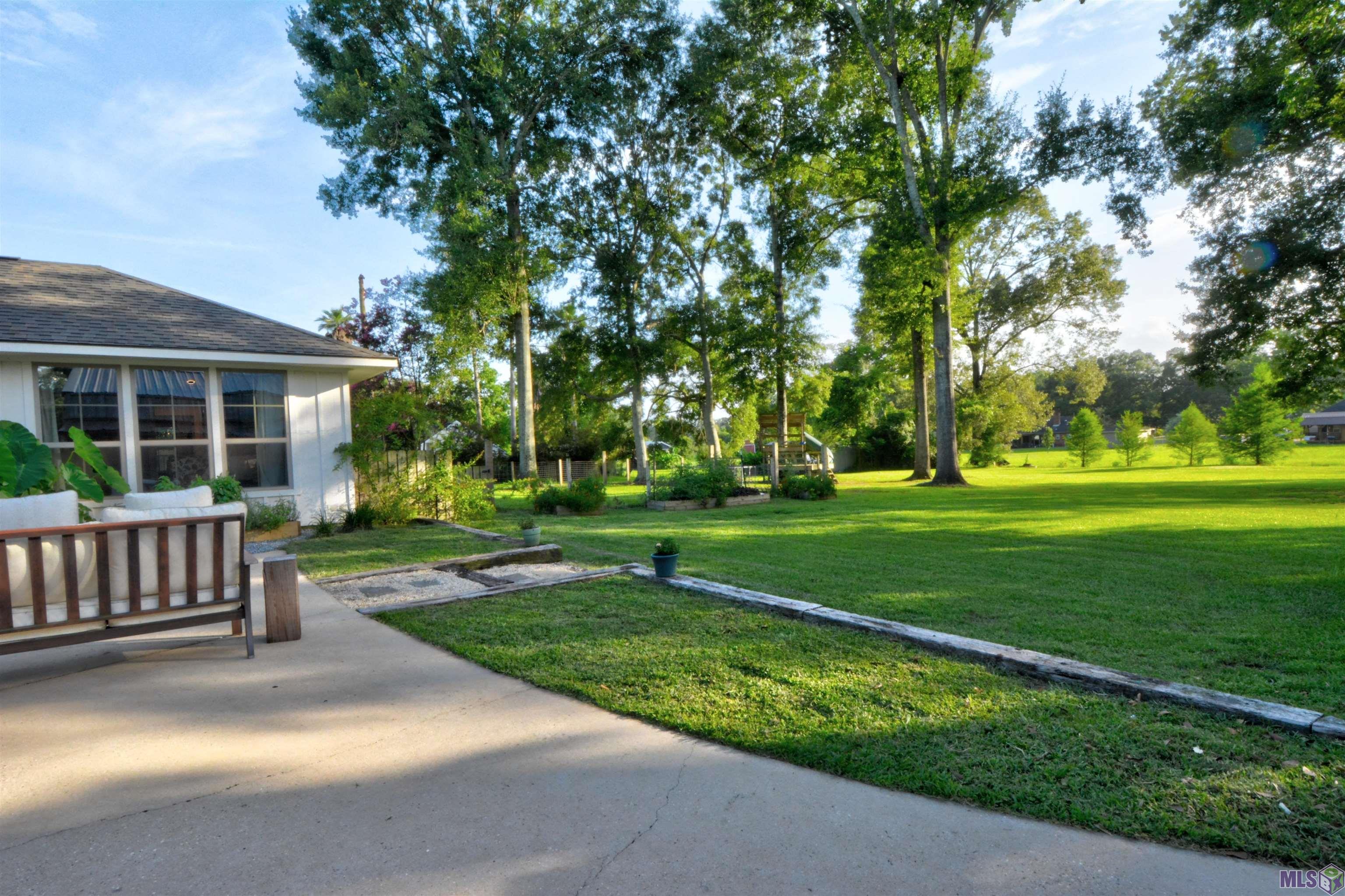 23065 Elberta Lane Zachary, LA 70791 - Photo 36 of 43