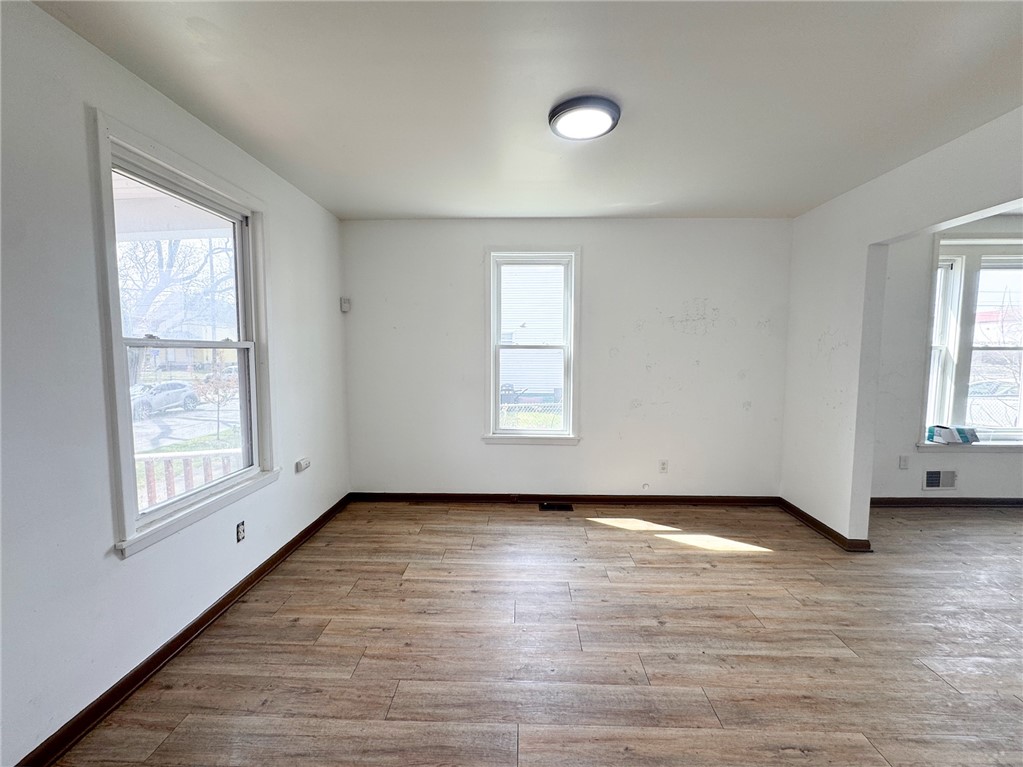 51 4th Street Rochester, NY 14609 - Photo 8 of 27